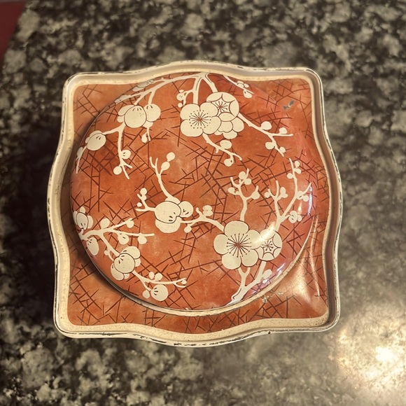 Collectible Daher Square Floral Tea Tin Container Made in England - Picture 3 of 8